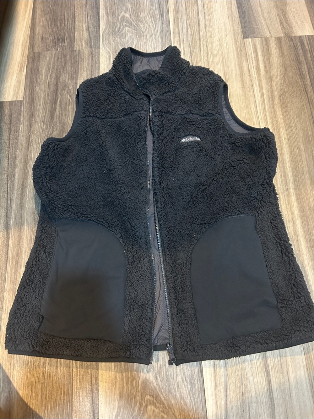 Columbia Black Sherpa Fleece Vest with Zip